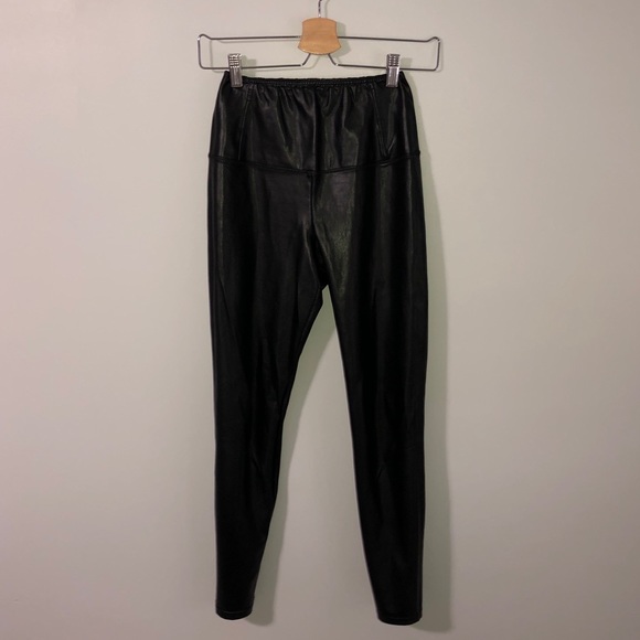 ARITZIA - WILFRED Daria Ankle Vegan Leather Pant - Picture 5 of 9